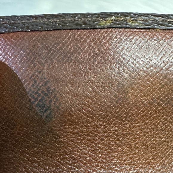 LOUIS VUITTON rare vintage zip wallet in monogram - Picture 14 of 17